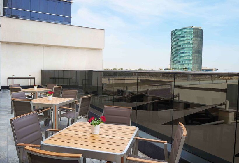 ホテル Hilton Garden Inn Al Khobar