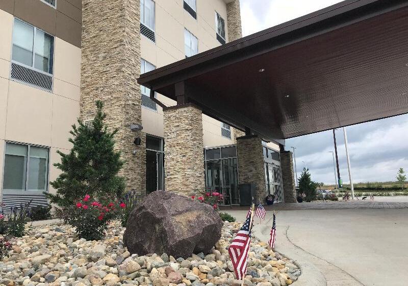 فندق Holiday Inn Express And Suites Hannibal Medical Center By Ihg