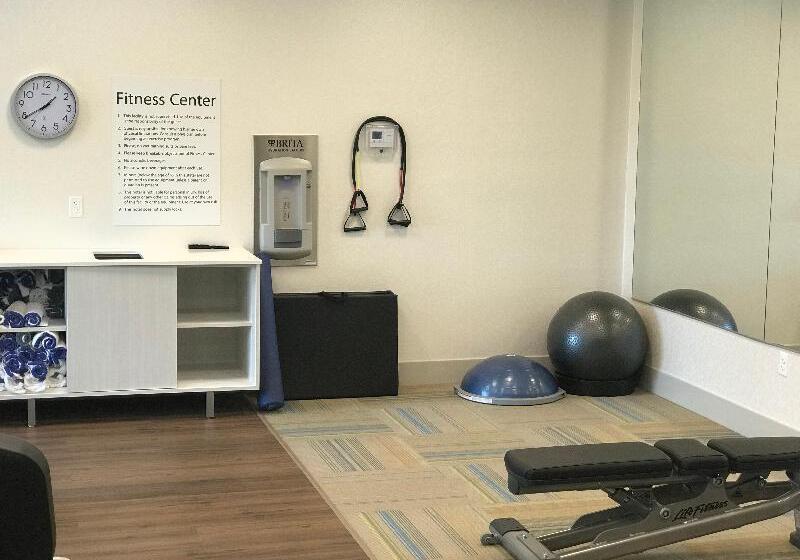 فندق Holiday Inn Express And Suites Hannibal Medical Center By Ihg