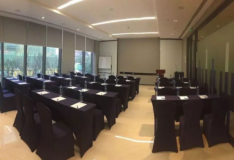 ホテル Holiday Inn Express Fuzhou Downtown, An Ihg