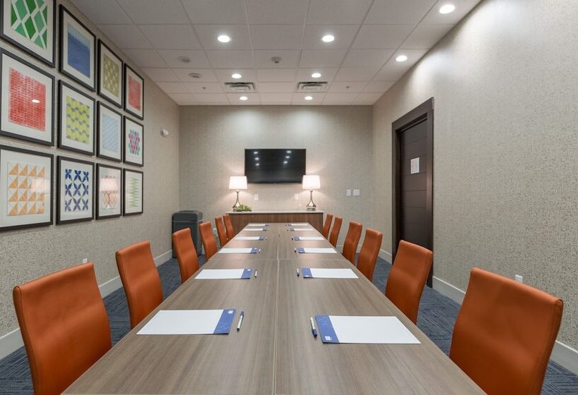 Отель Holiday Inn Express & Suites San Marcos South, An Ihg