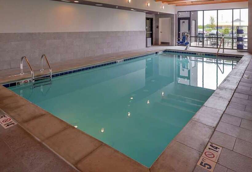 בית מלון כפרי Home2 Suites By Hilton Merrillville