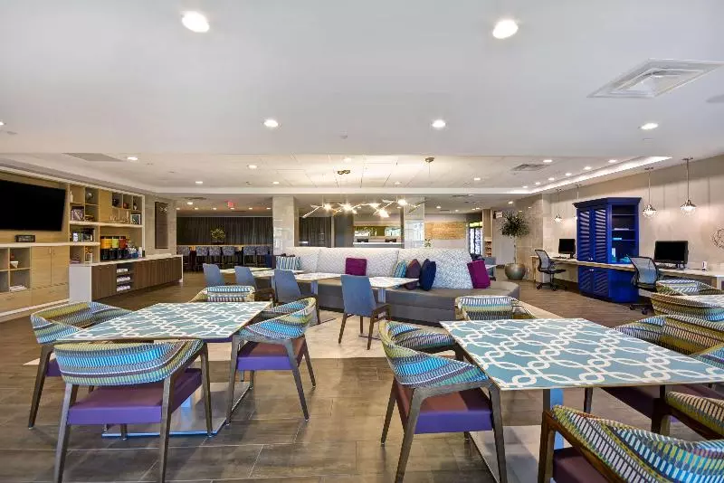 هتل Home2 Suites By Hilton Plano Richardson