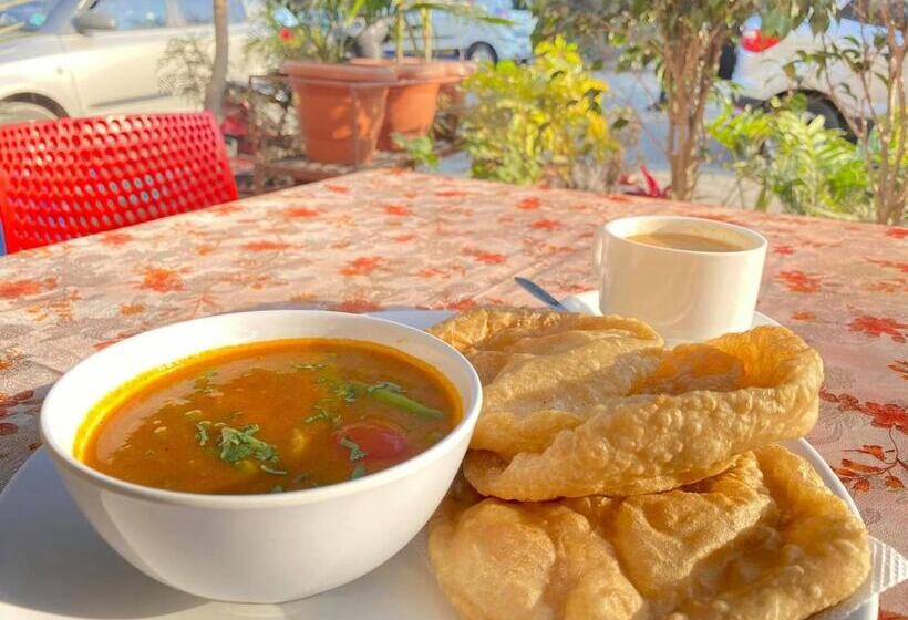 هتل Kathmandu Airport