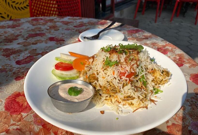 هتل Kathmandu Airport