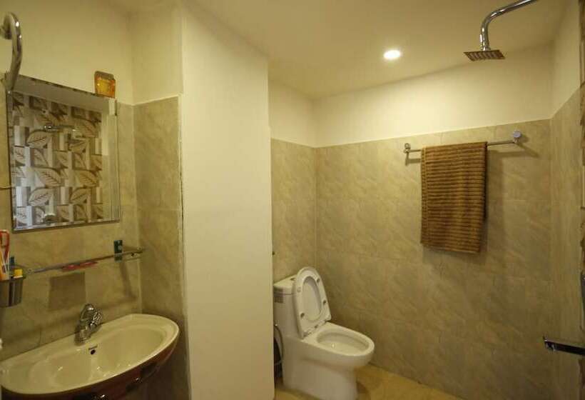 هتل Kathmandu Airport