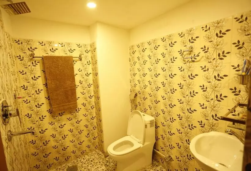 هتل Kathmandu Airport