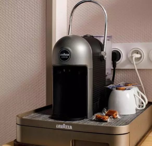 ホテル Saint Aubin Logis Hôtel & Restaurant