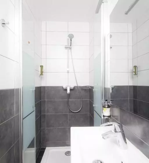 ホテル Saint Aubin Logis Hôtel & Restaurant