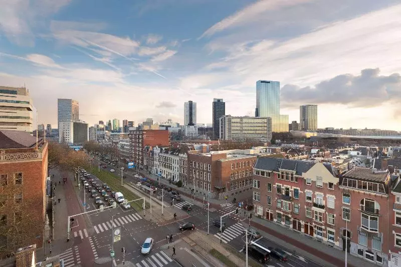 Hotelli Rotterdam Teleport