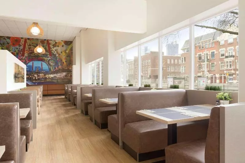 Hotelli Rotterdam Teleport