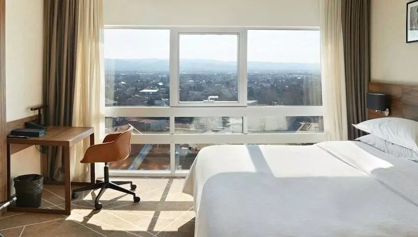 هتل Sheraton Novi Sad