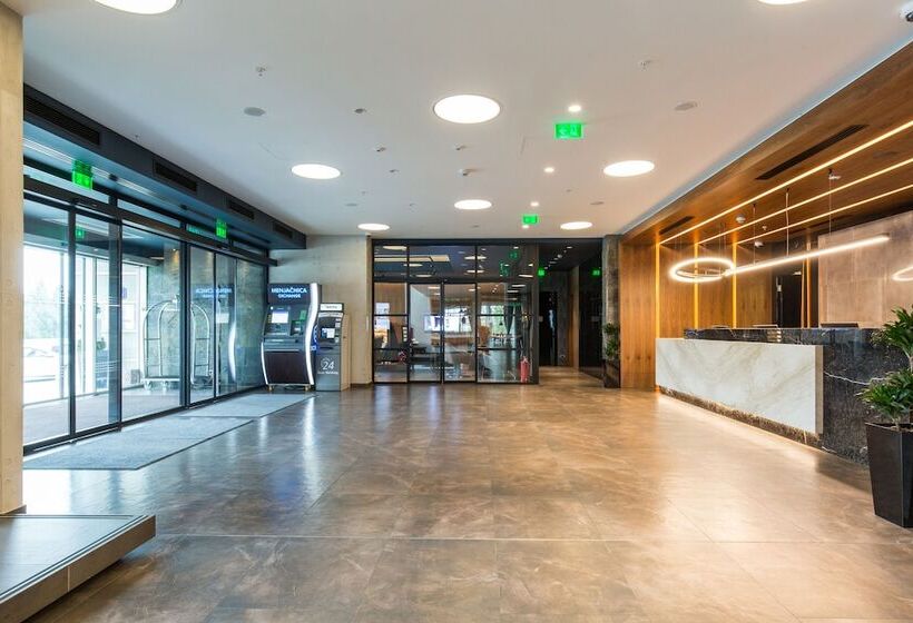 فندق Sheraton Novi Sad