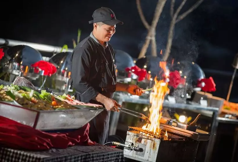 ホテル Swissbelinn Singkawang