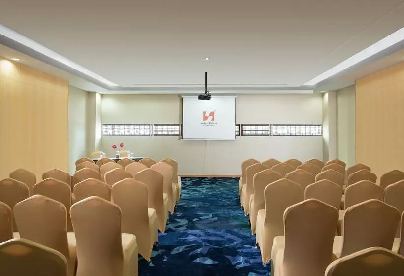 ホテル Swissbelinn Singkawang