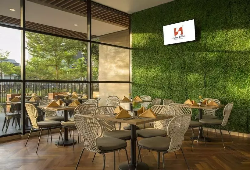 ホテル Swissbelinn Singkawang