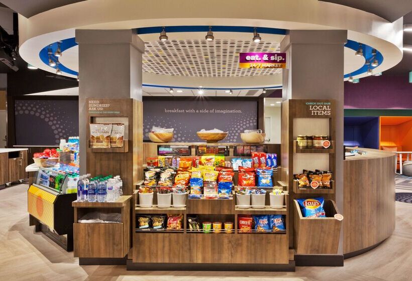 בית מלון כפרי Tru By Hilton Auburn