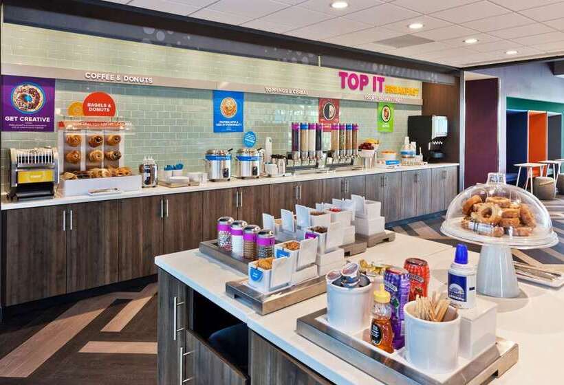 בית מלון כפרי Tru By Hilton Auburn