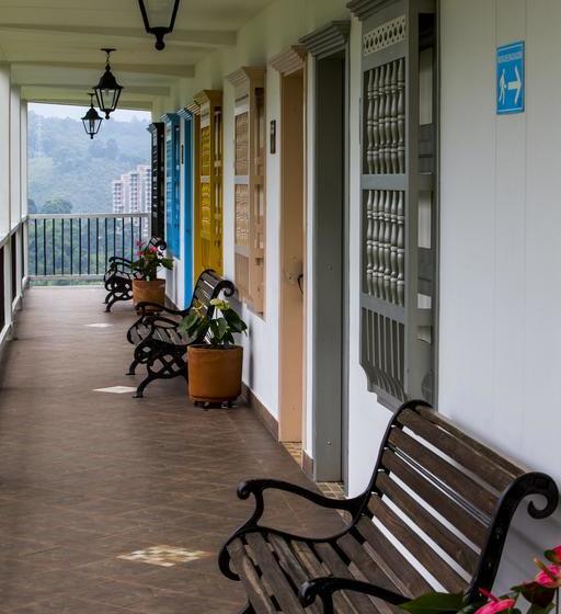 בית מלון כפרי Y Centro De Convenciones La Extremadura