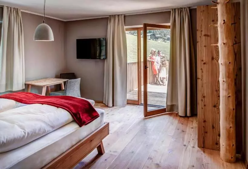 Hotelli Zollhaus St Jakob Im Defereggental