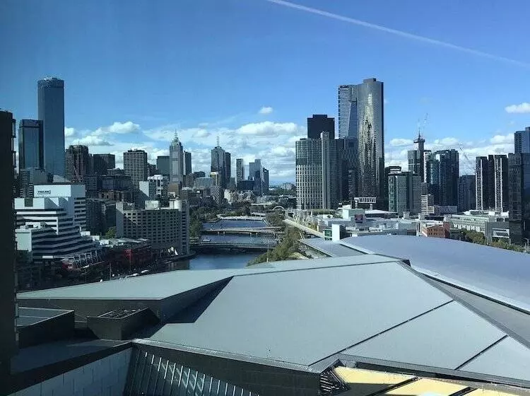 Novotel Melbourne South Wharf