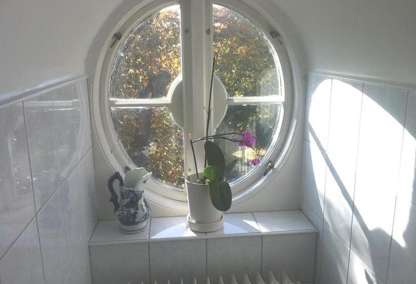 تختخواب و صبحانه Bellevue Stockholm