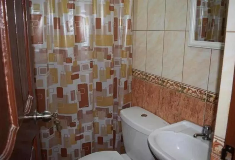 تختخواب و صبحانه Peru Swiss Hostel