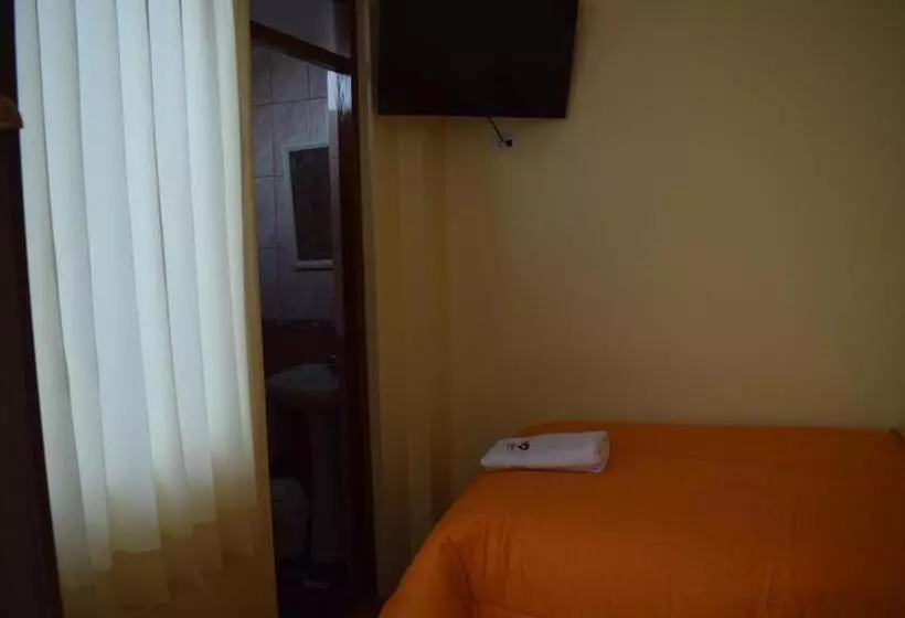 تختخواب و صبحانه Peru Swiss Hostel