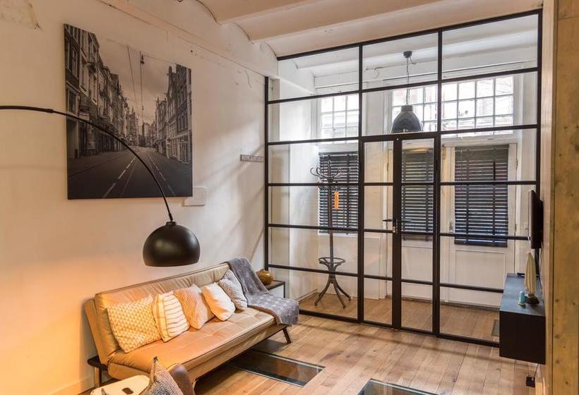 Bed and Breakfast The Warehouse