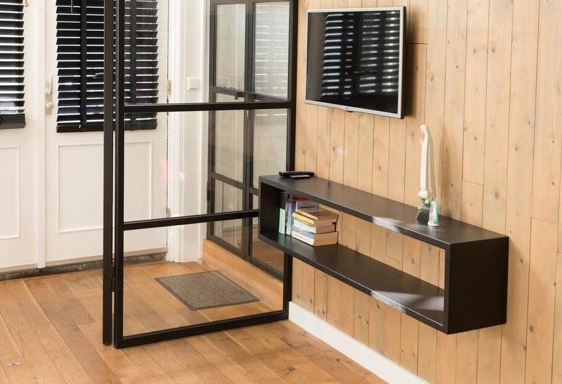 Bed and Breakfast The Warehouse