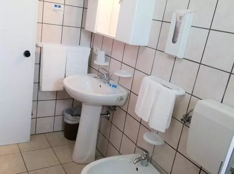 Hotelli Baia Del Cigno