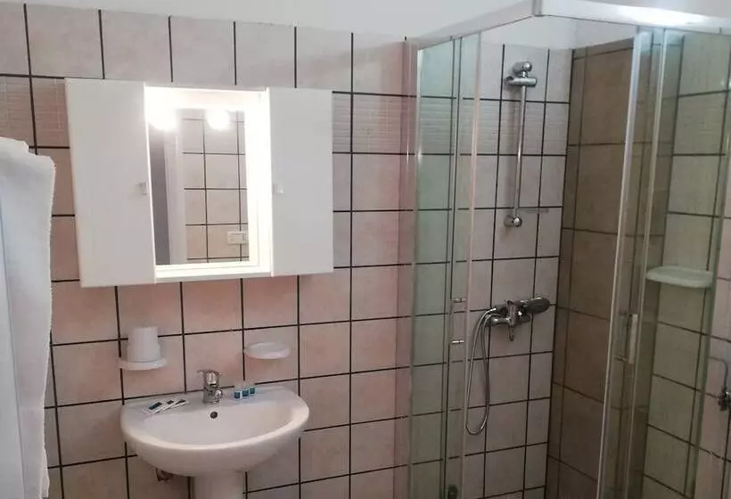 Hotelli Baia Del Cigno