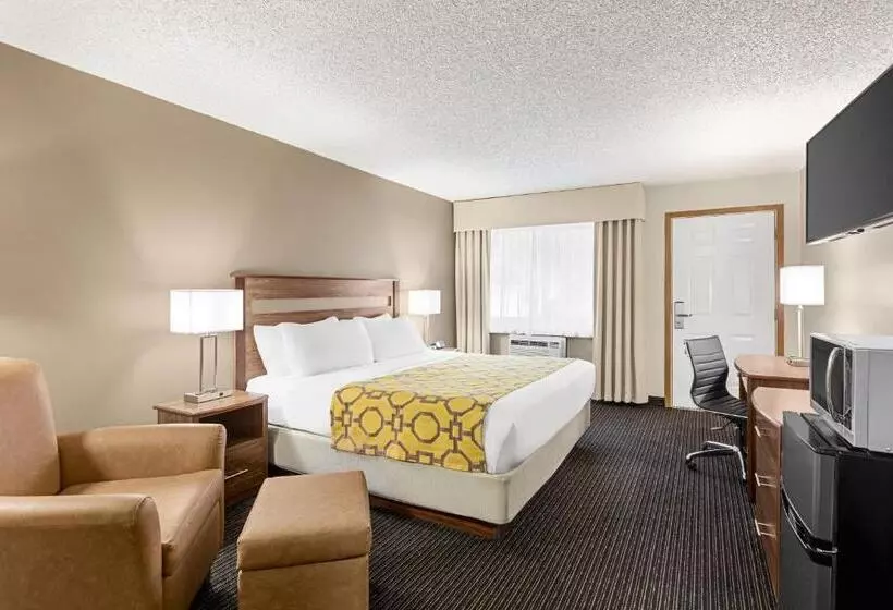 ホテル Baymont By Wyndham Whitefish