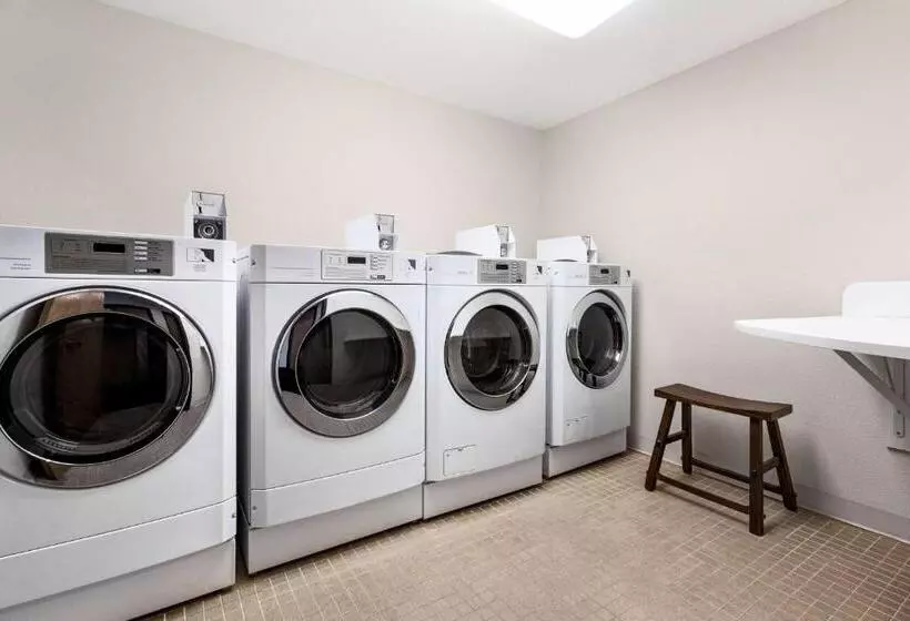 ホテル Baymont By Wyndham Whitefish