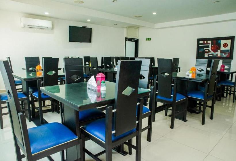 호텔 Ayenda 1315 Candiac