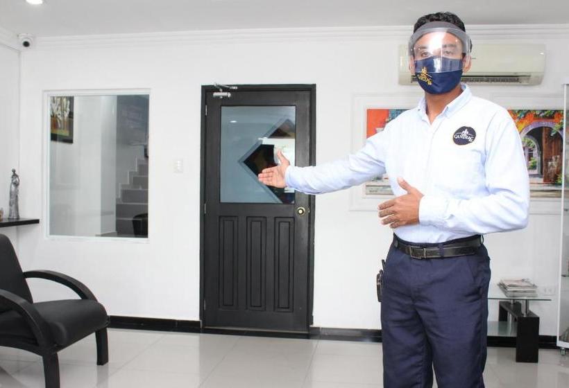 호텔 Ayenda 1315 Candiac