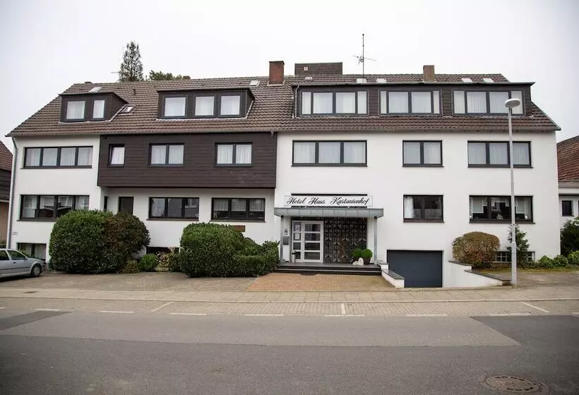 Hotelli Haus Kastanienhof