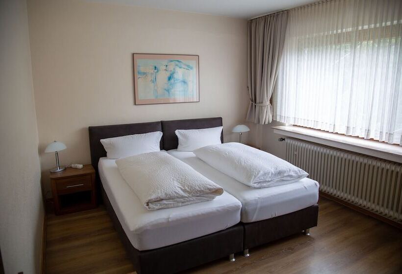 فندق Haus Kastanienhof