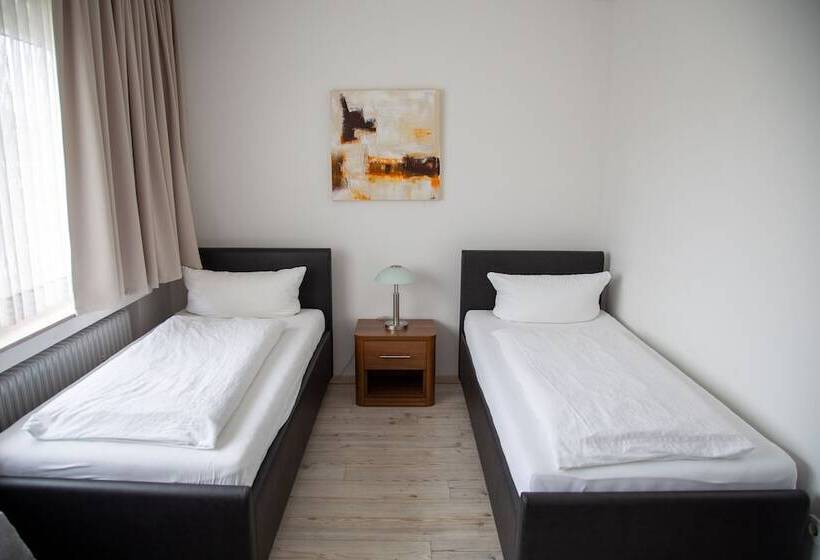 فندق Haus Kastanienhof