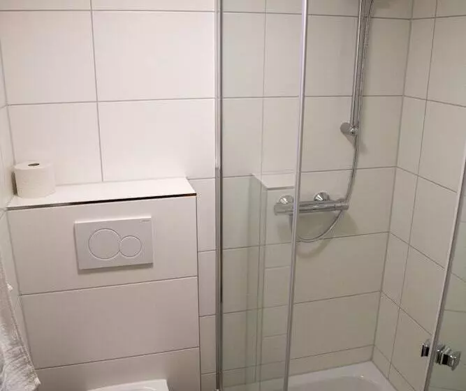 Hotelli Haus Kastanienhof