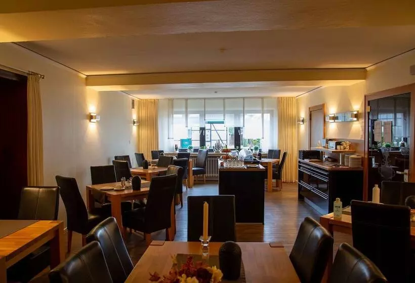 Hotelli Haus Kastanienhof