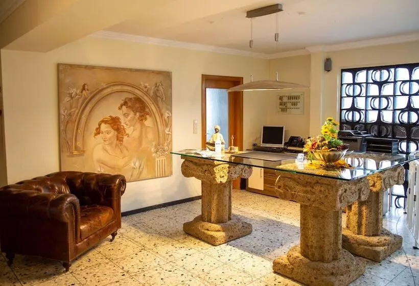 Hotelli Haus Kastanienhof