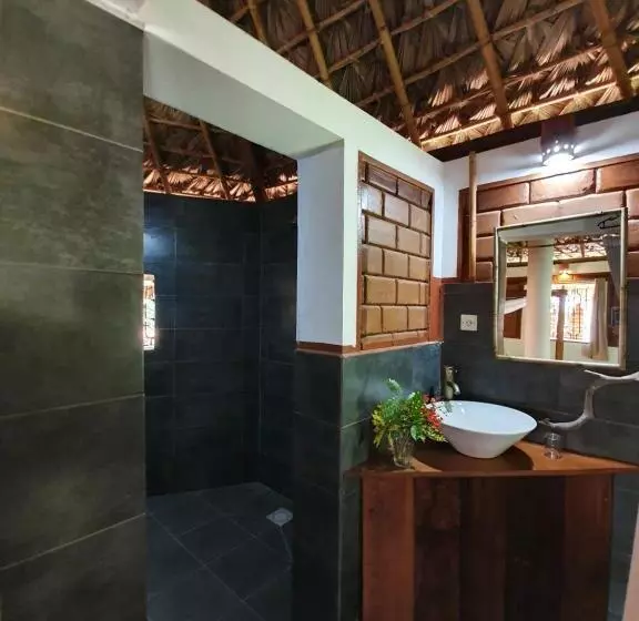 هتل Lakana Ramena