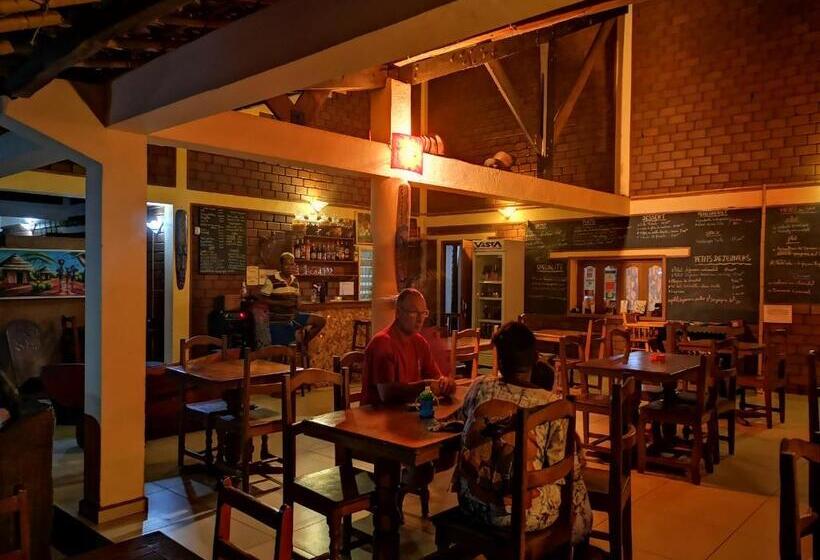 هتل Lakana Ramena