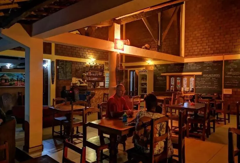 هتل Lakana Ramena