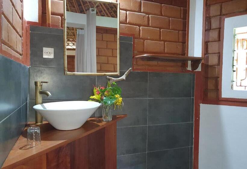 هتل Lakana Ramena