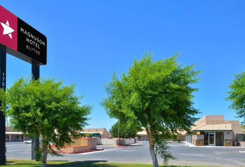 Motelli Magnuson Hotel Blythe