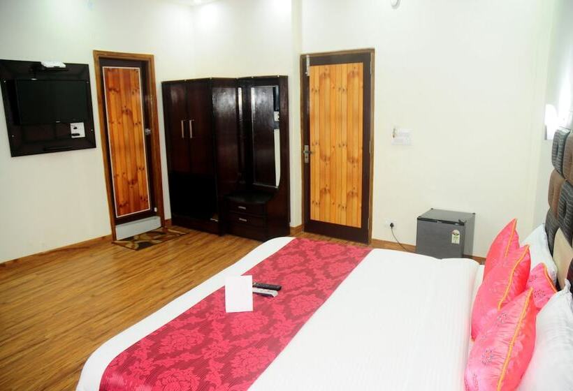 בית מלון כפרי Treebo Anjukul