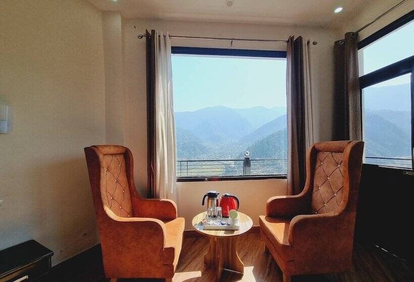 בית מלון כפרי Treebo Anjukul