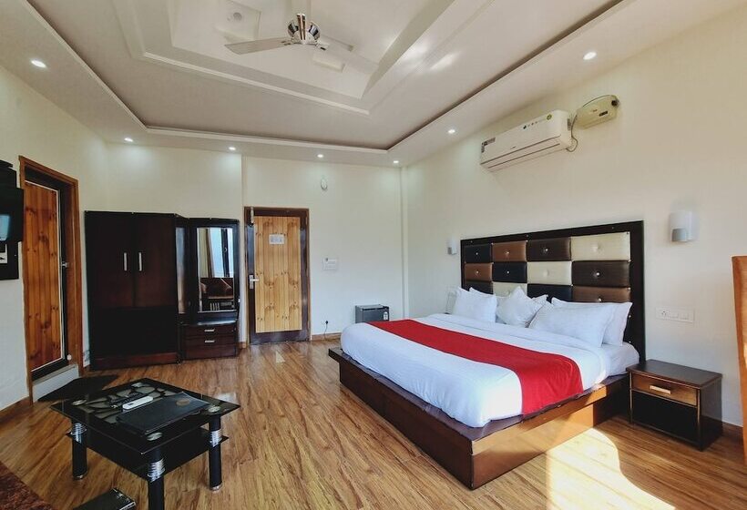 בית מלון כפרי Treebo Anjukul